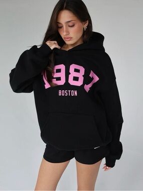 1987 Label Black and Pink Hoodie Size L Boston